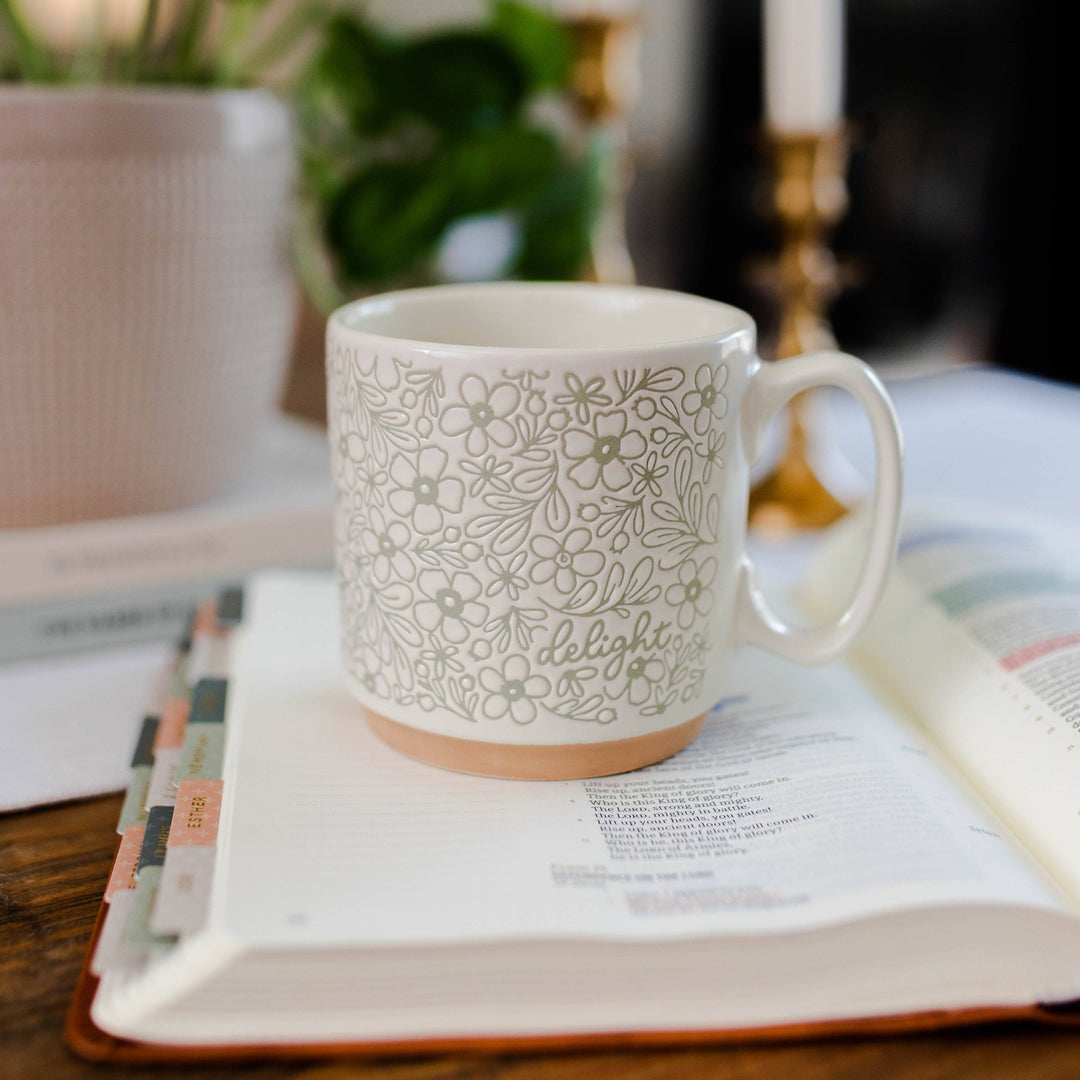The Daily Grace Co - Delight Floral Mug - Main Street Roasters
